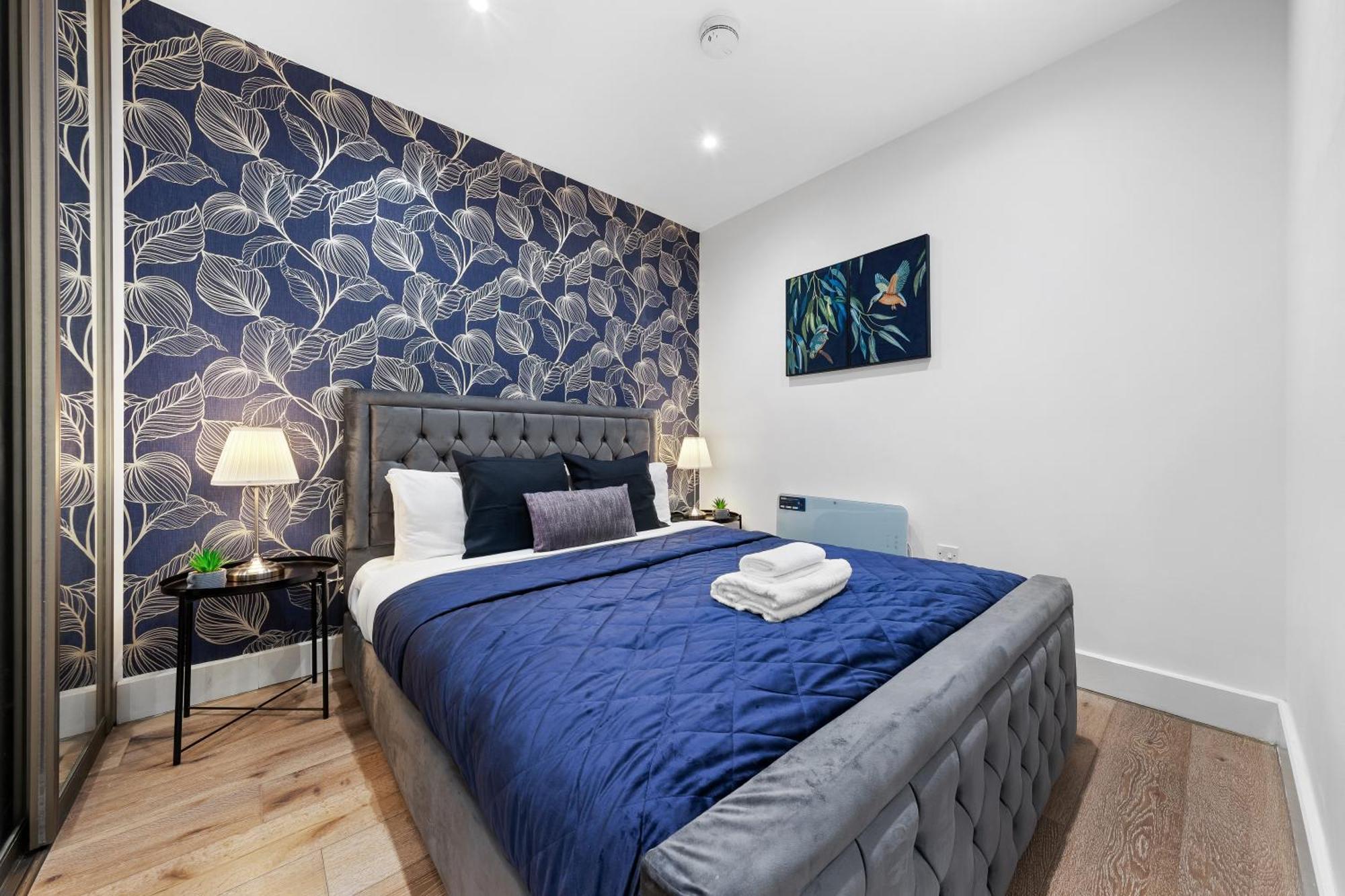 Modern One Bedroom Flat - Sleeps 5 -Near Heathrow - London Ub3 외부 사진